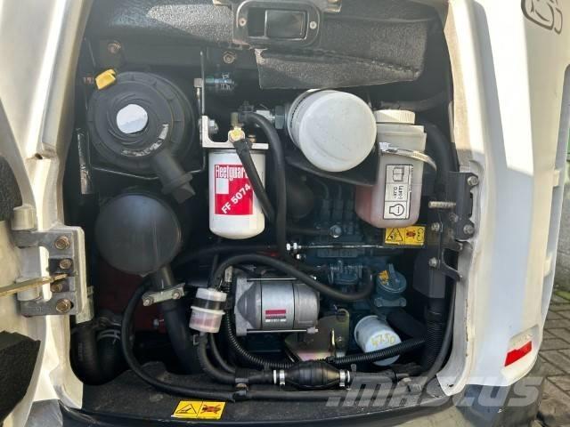 Bobcat E 20 Mini pelle < 7t