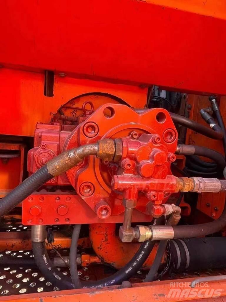 Doosan DH 300 LC-7 Pelle sur chenilles