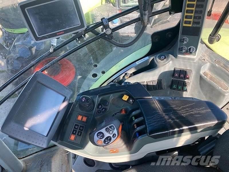 CLAAS Axion 830 Tracteur
