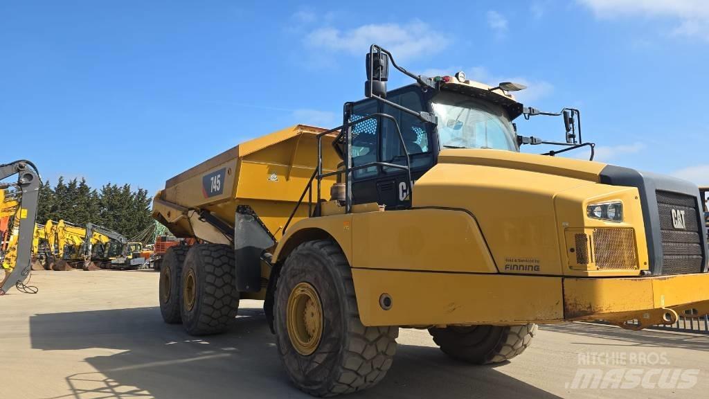 CAT 745 Tombereau articulé