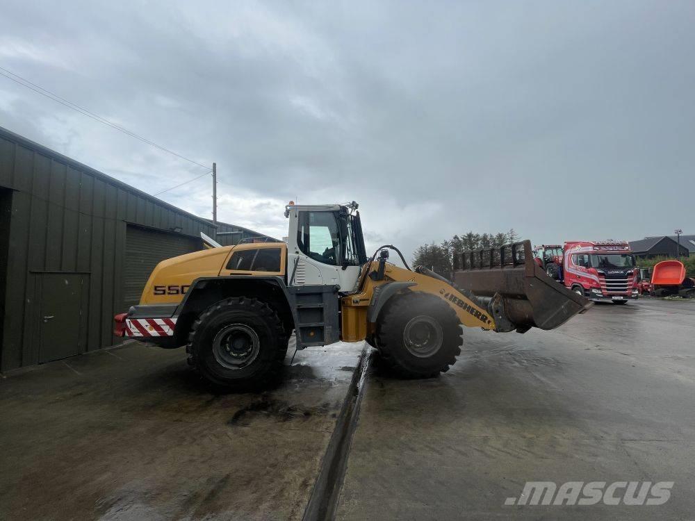 Liebherr L 550 Chargeuse sur pneus