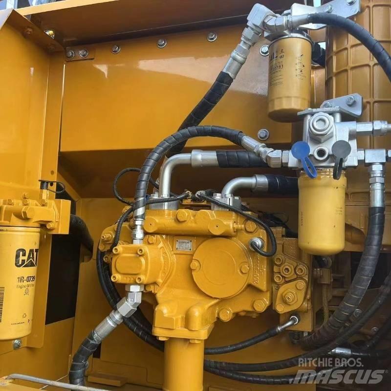 CAT 320 D Pelle sur chenilles