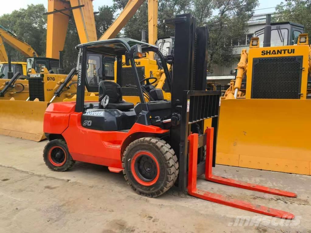 Toyota 7FD50 Chariots diesel