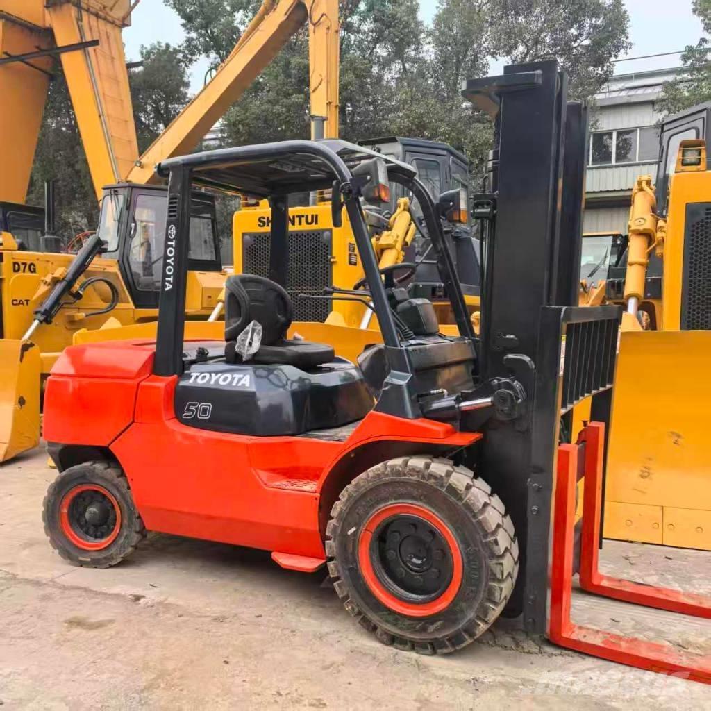 Toyota 7FD50 Chariots diesel