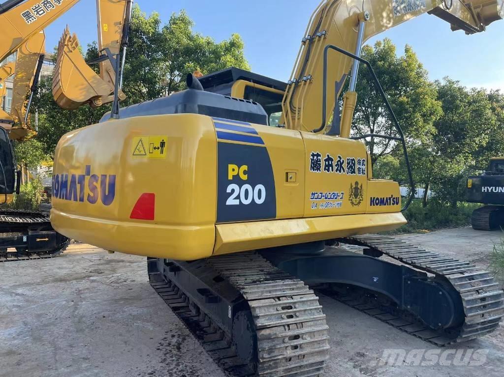 Komatsu PC 200-8 Pelle sur chenilles