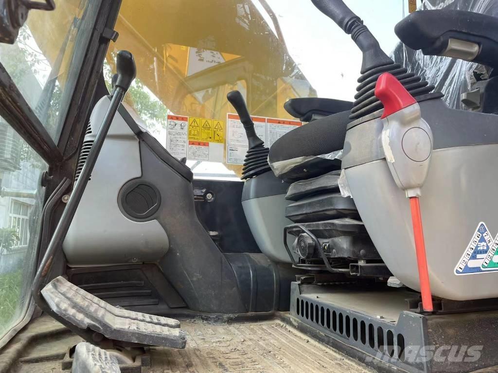 Komatsu PC 200-8 Pelle sur chenilles