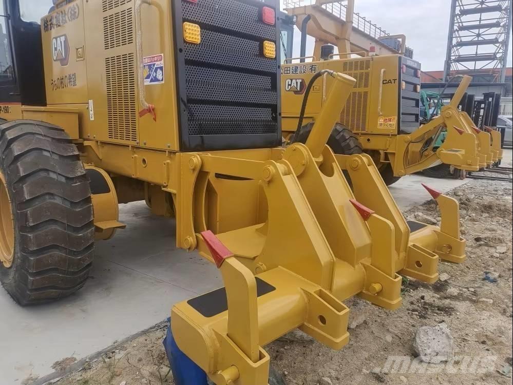 CAT 140H Niveleuse