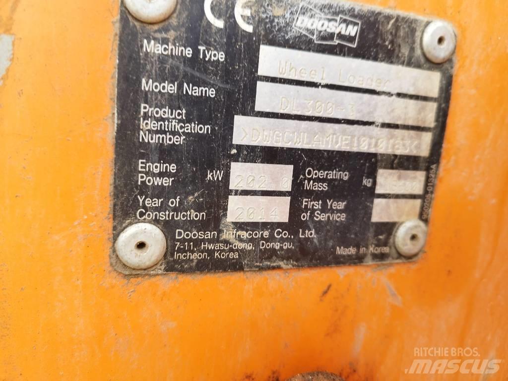 Doosan DL 300-3 Chargeuse sur pneus