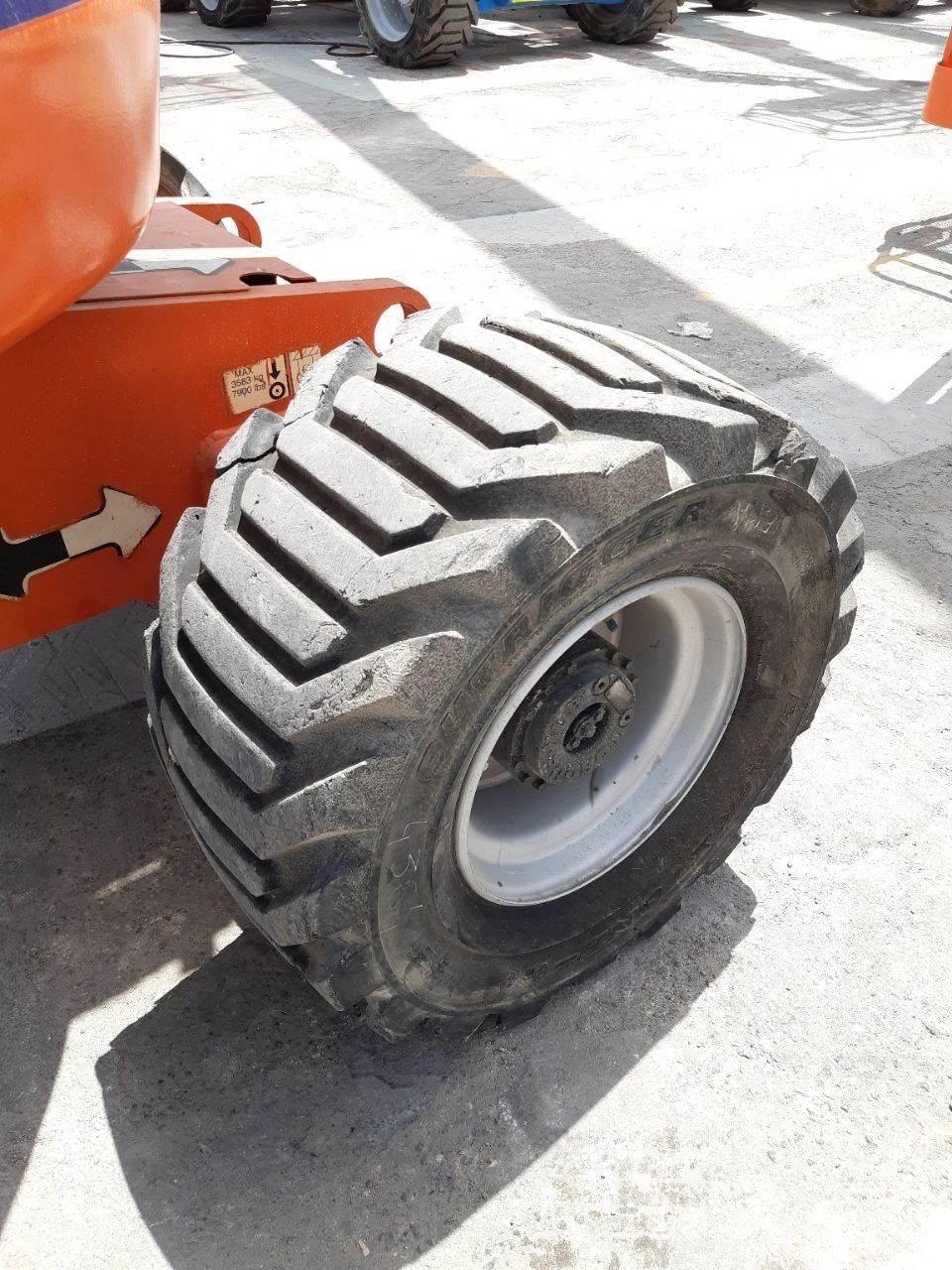 JLG 450AJ Nacelles articulées