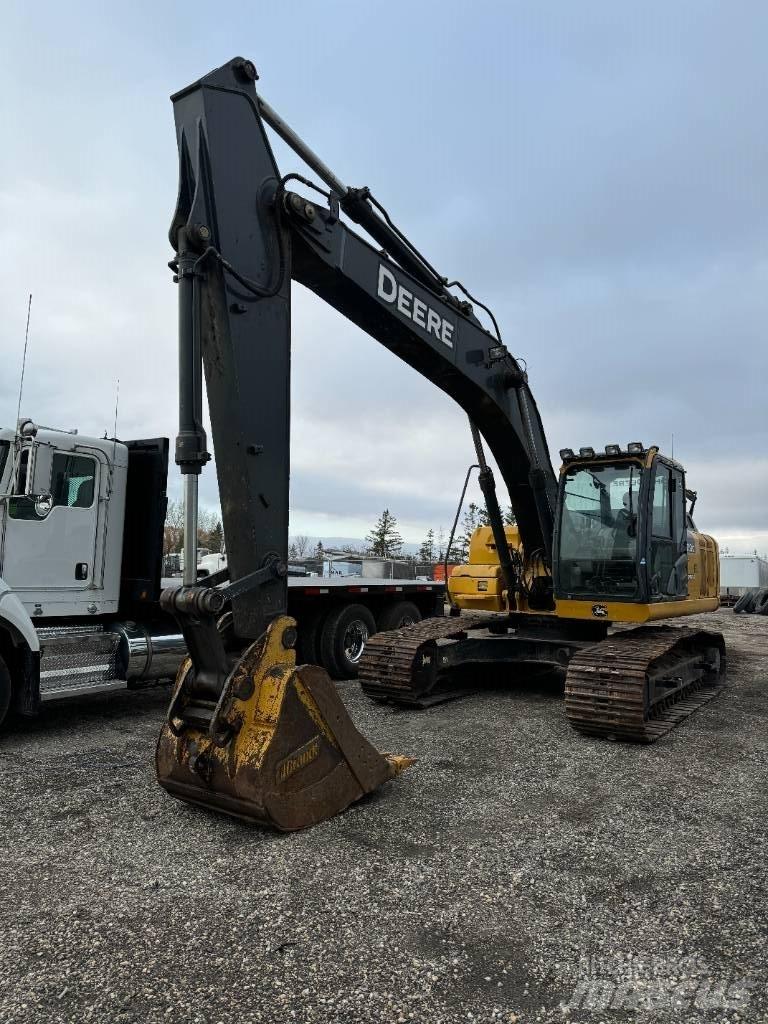DEERE 210G LC Pelle sur chenilles