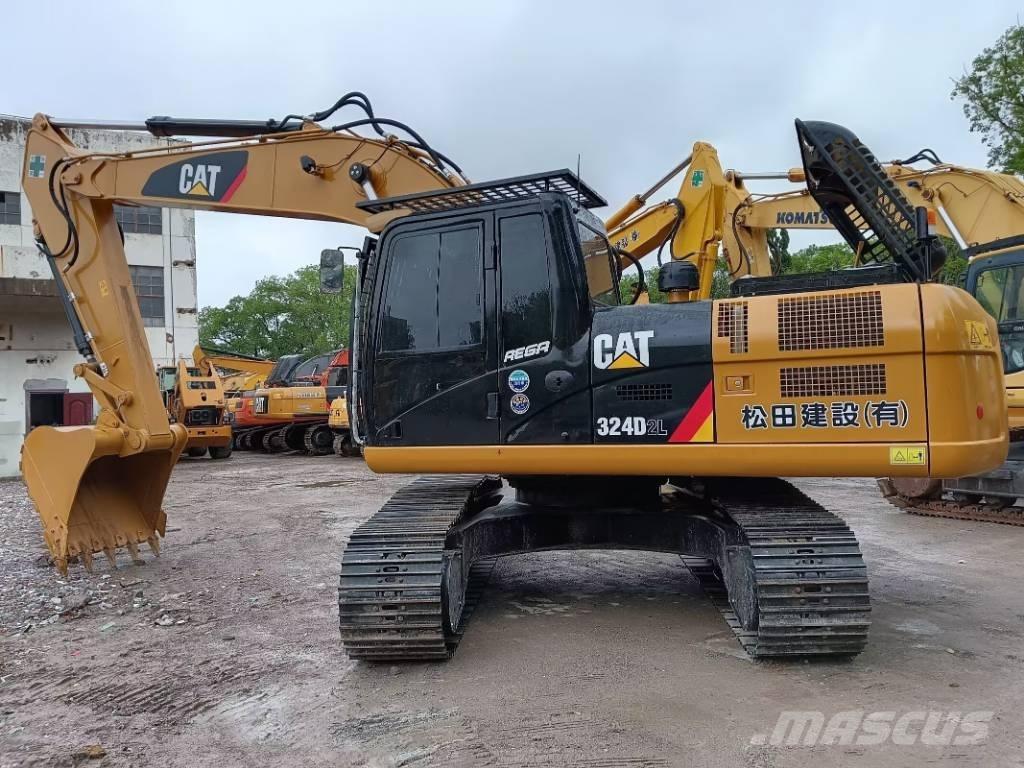 CAT 324 D L Pelle sur chenilles