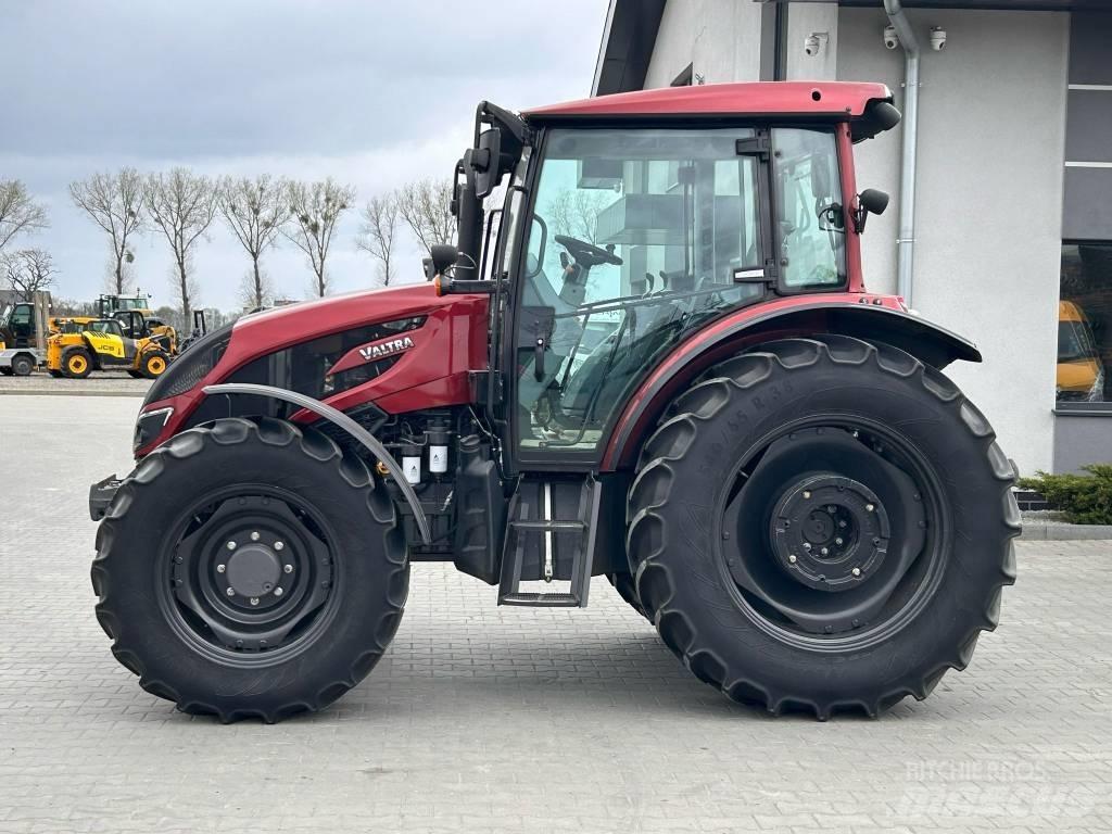 Valtra A 104 Tracteur