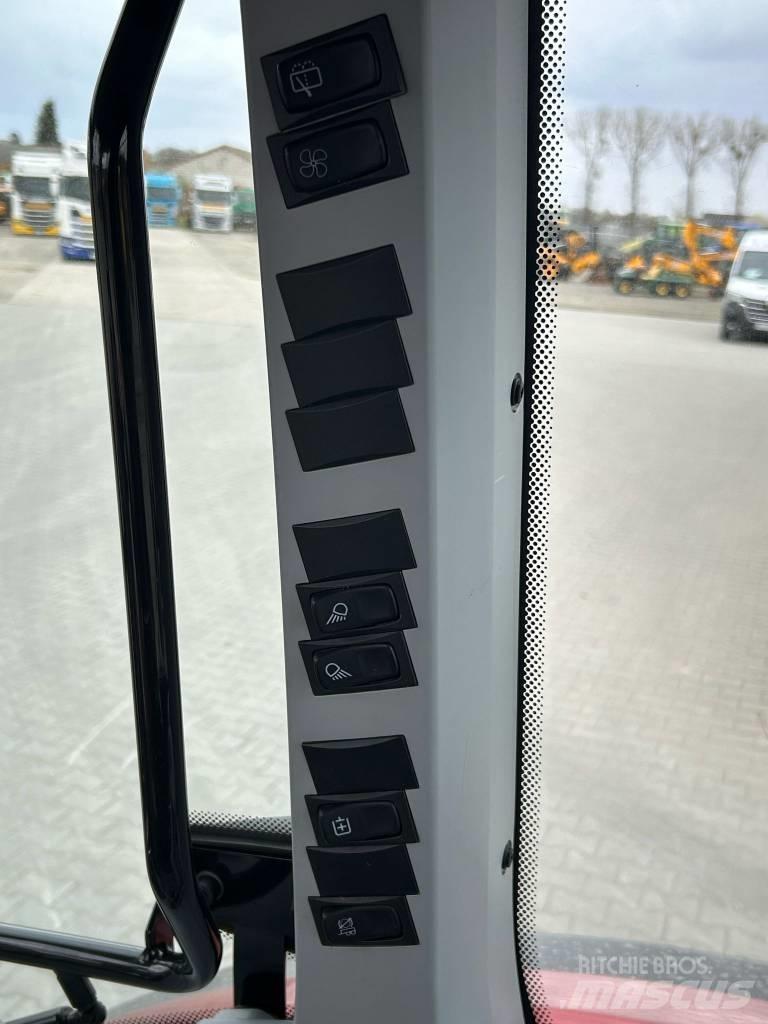 Valtra A 104 Tracteur