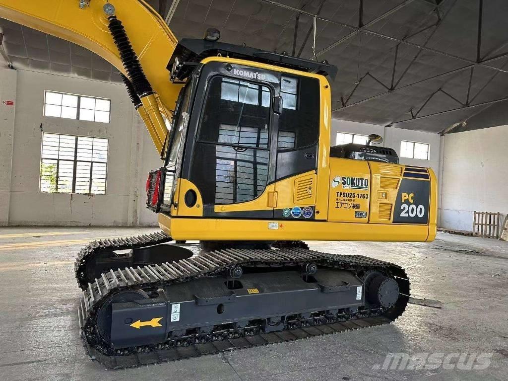 Komatsu PC 200-8 Pelle sur chenilles