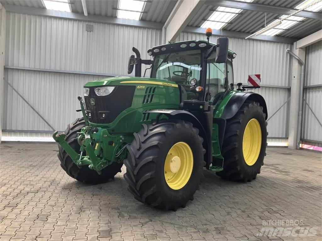 John Deere 6215R Tracteur