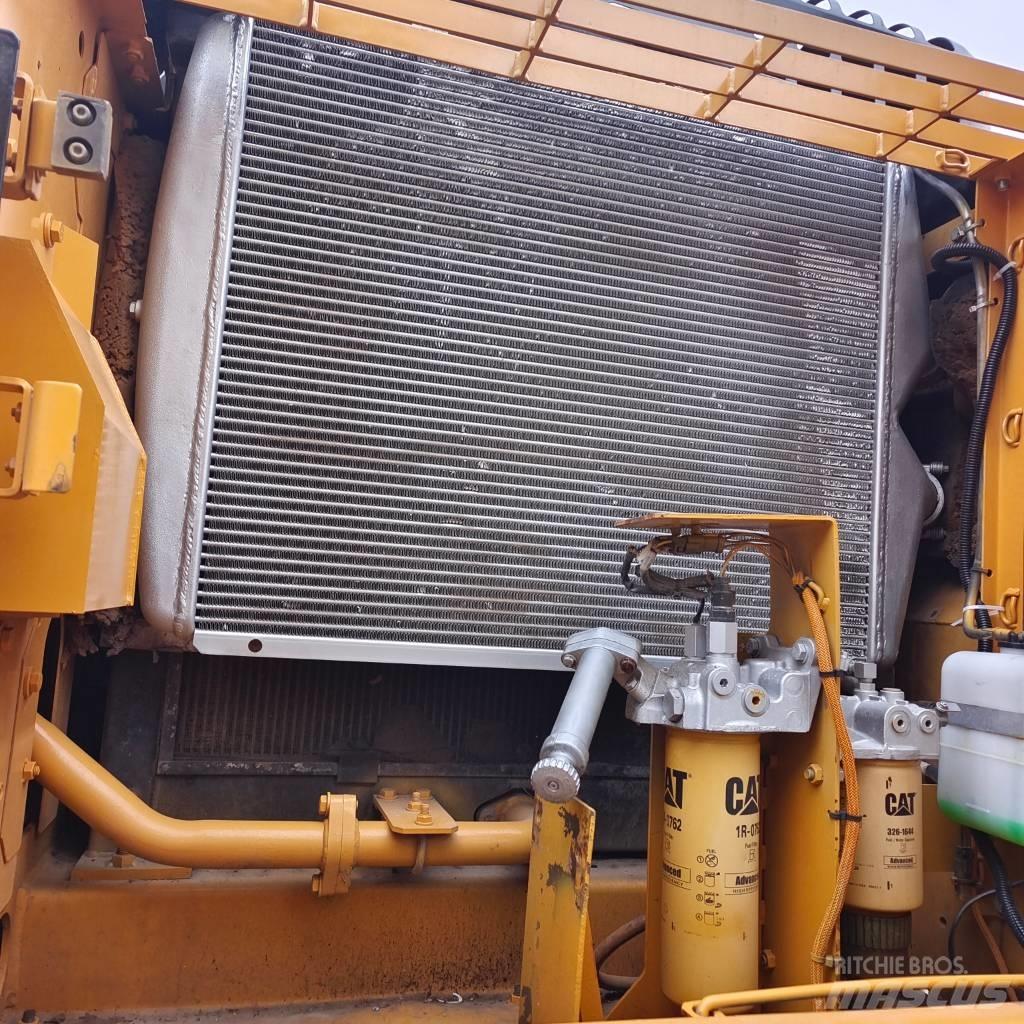 CAT 330 D Pelle sur chenilles