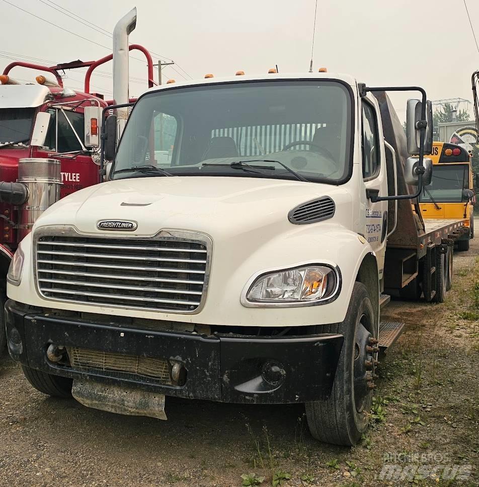 Freightliner M2 Camion plateau