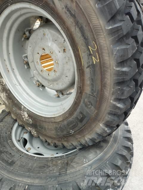 Nokian 440/80X30 Pneus, roues et jantes