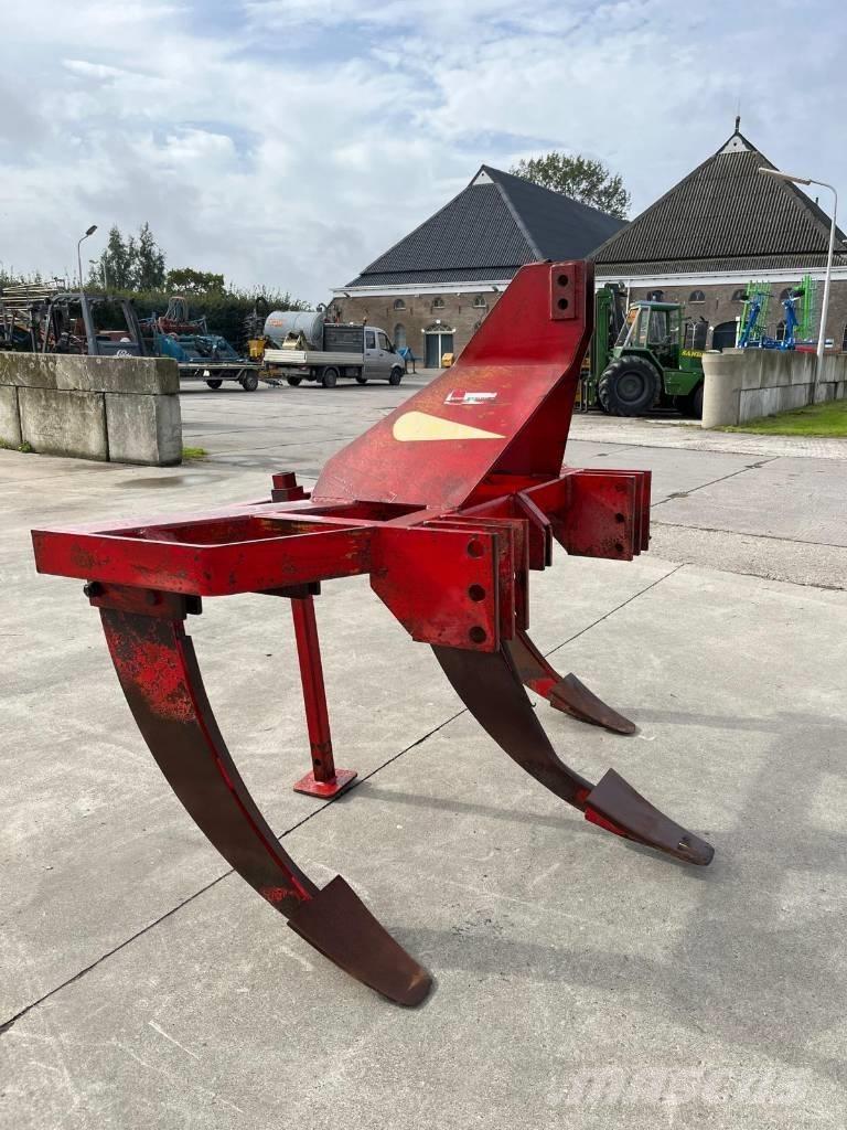 Wifo WV 22 Charrue à dents