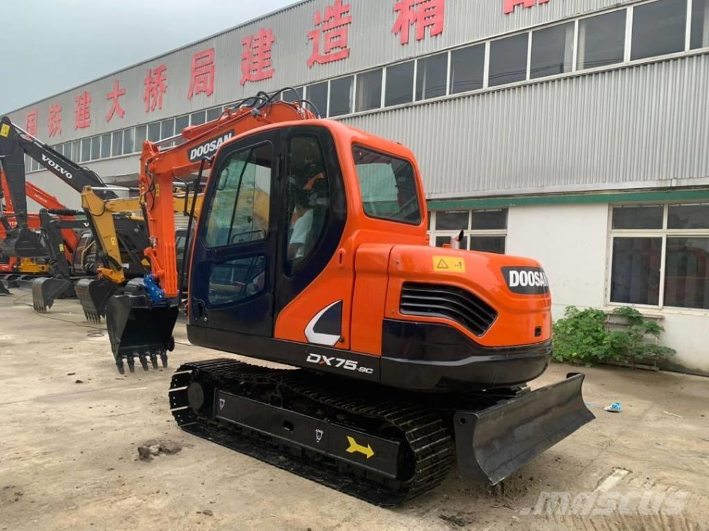 Doosan DX 75-9 C Mini pelle 7t-12t