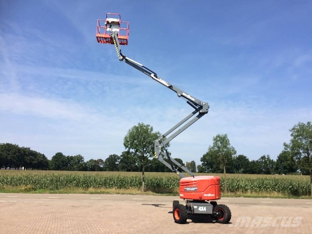 SkyJack SJ 46 AJ Nacelles articulées