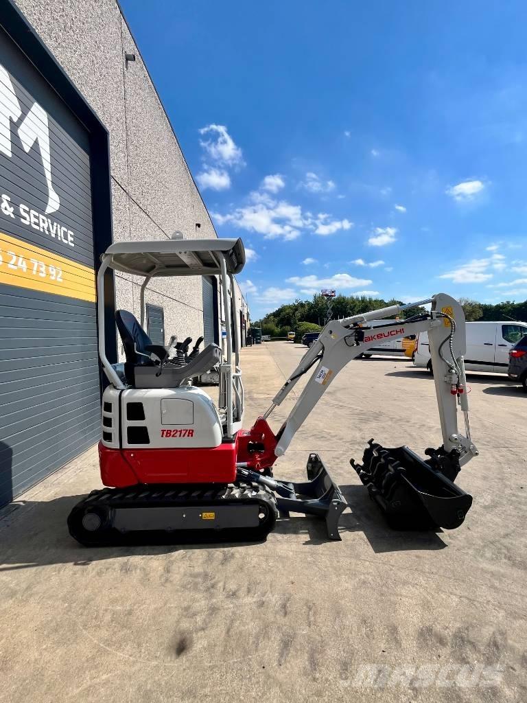 Takeuchi TB 217 R Mini pelle < 7t