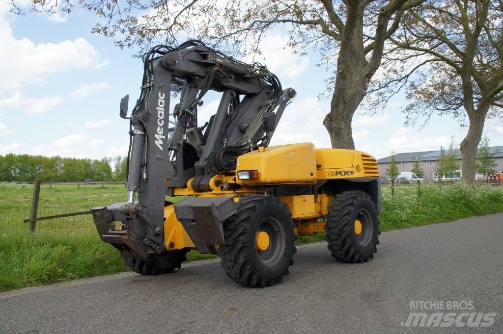 Mecalac 12 MXT Pelle sur pneus