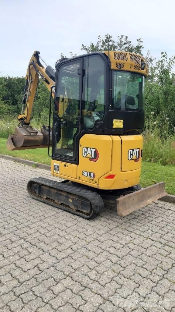 CAT 301.8 Mini pelle < 7t