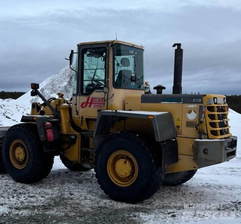 Komatsu WA 270 Chargeuse sur pneus