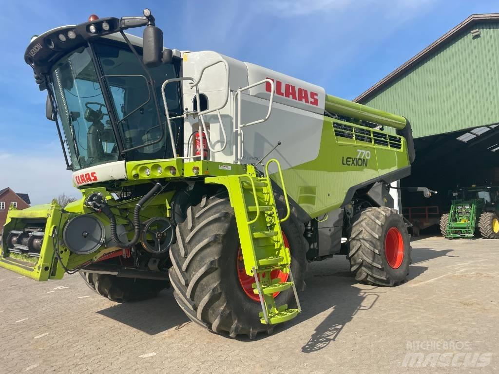 CLAAS Lexion 770 Moissonneuse batteuse