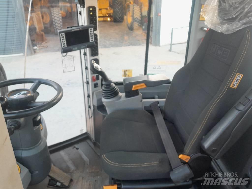 JCB 411 Chargeuse sur pneus