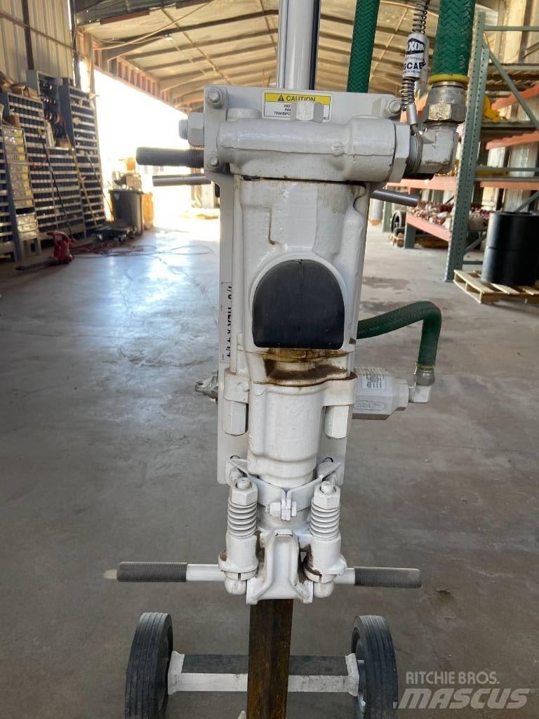  Minnich Hornet Accessoires pour centrale à béton