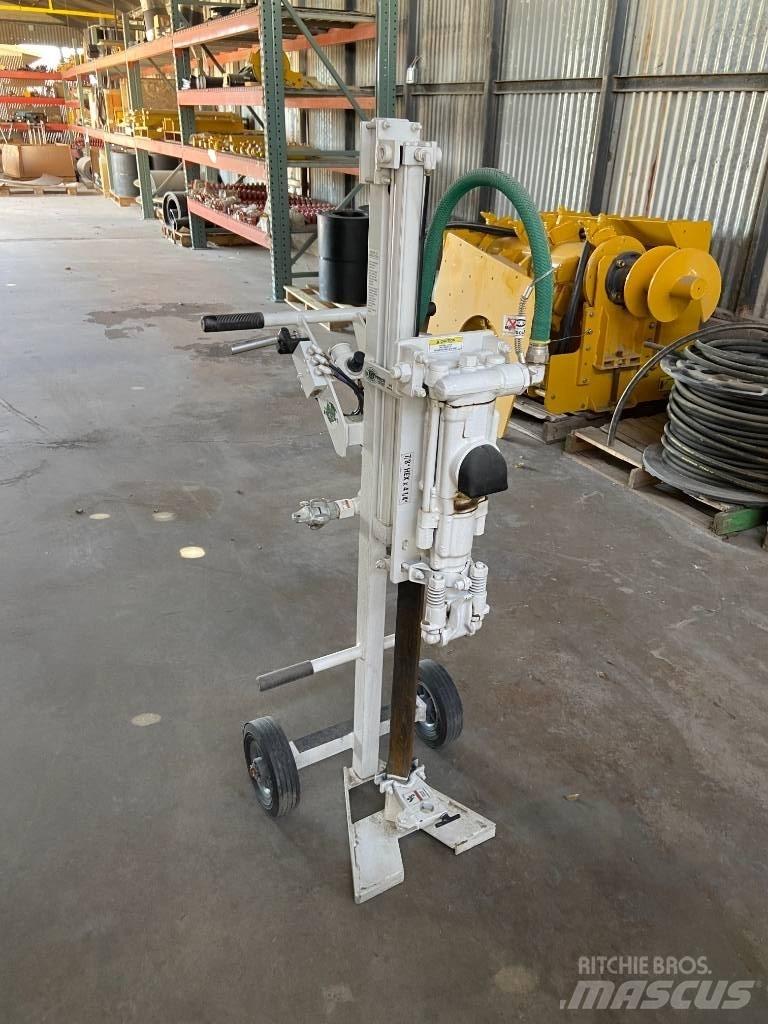  Minnich Hornet Accessoires pour centrale à béton