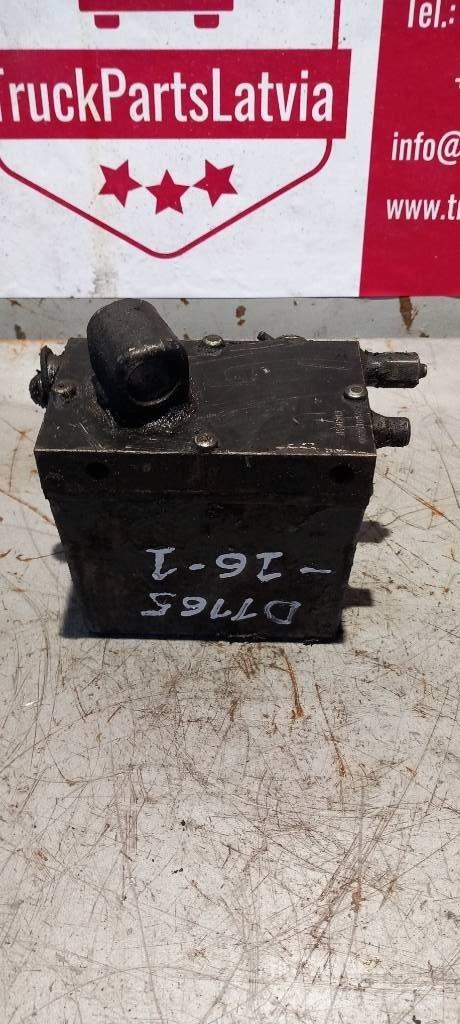 DAF XF 105.   1450903 Hydraulique
