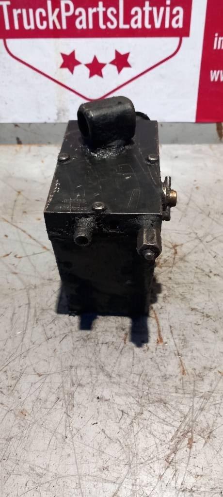 DAF XF 105.   1450903 Hydraulique