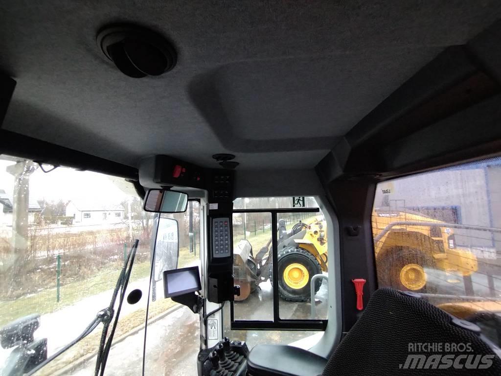 Liebherr L 556 Chargeuse sur pneus