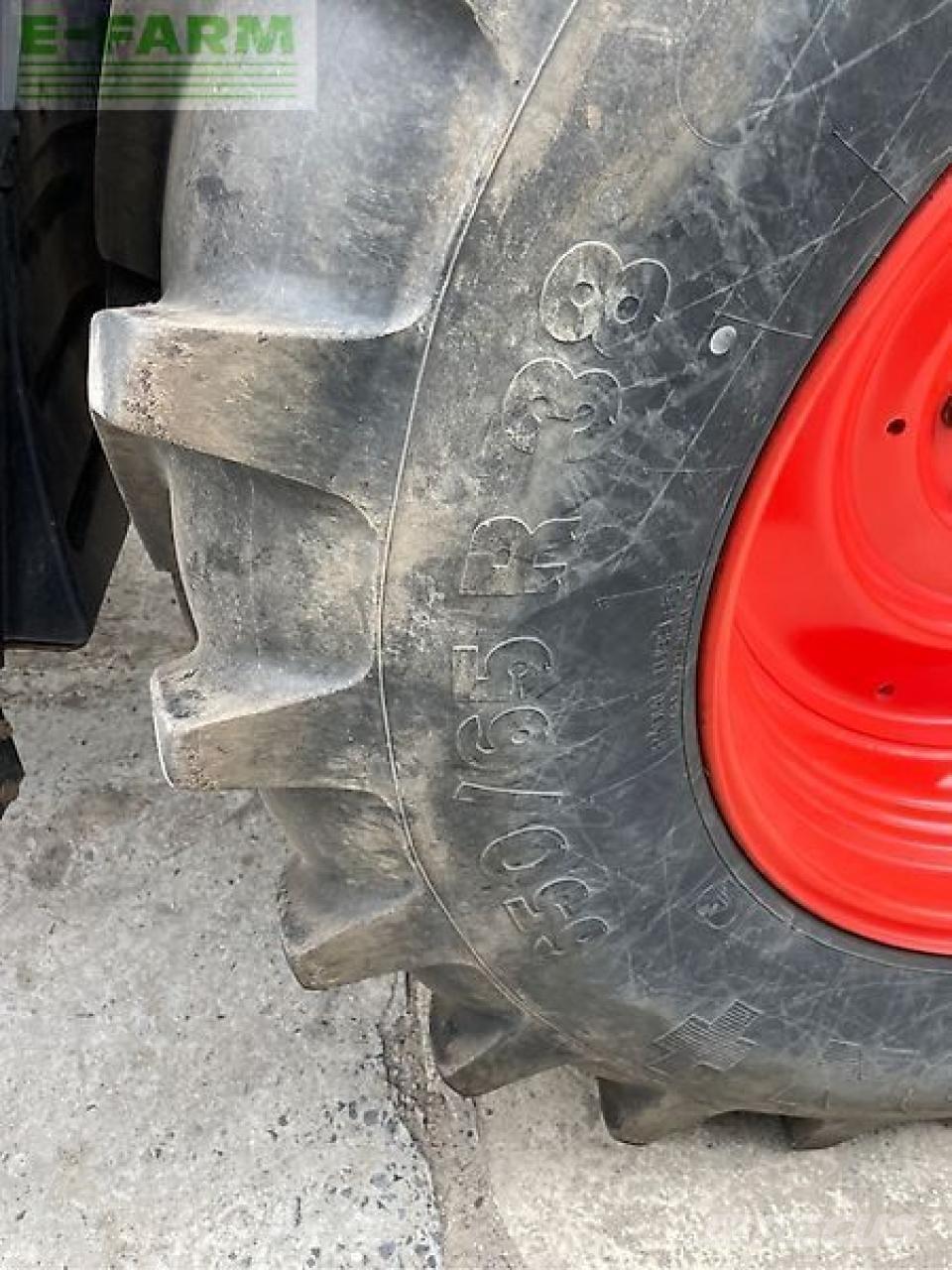 CLAAS arion 610 Tracteur