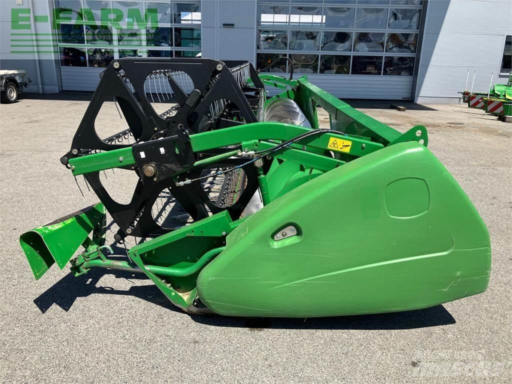 John Deere 620R Accessoires moissonneuse batteuse