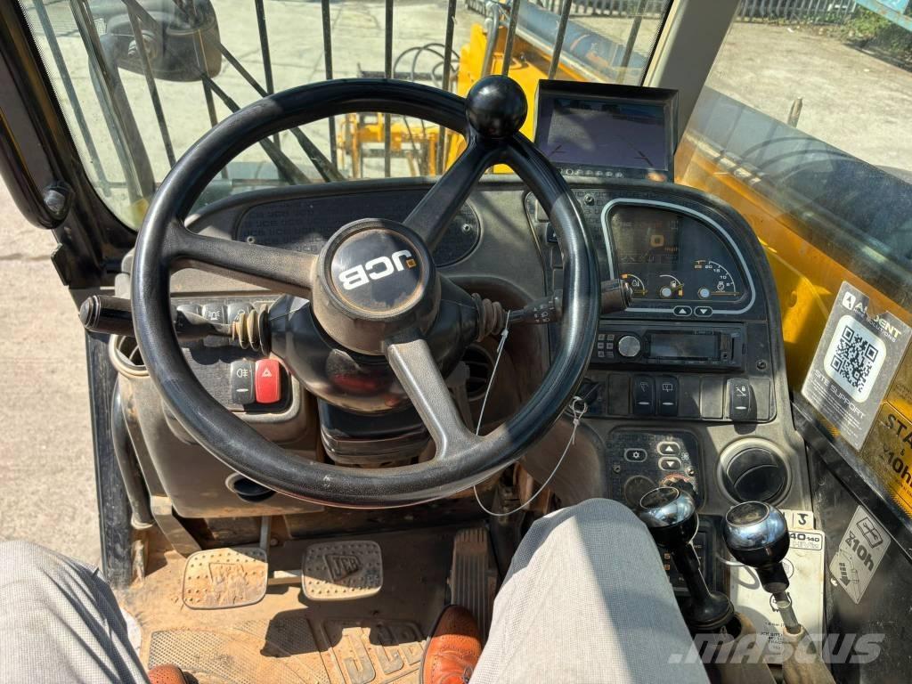 JCB 540-140 Chariot télescopique