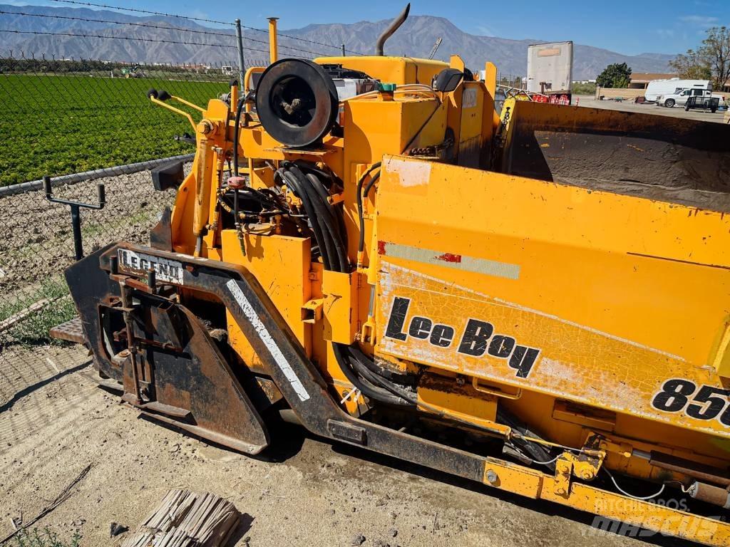 LeeBoy L 8500 Finisseur