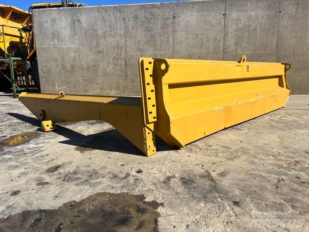 CAT 735 Hayons