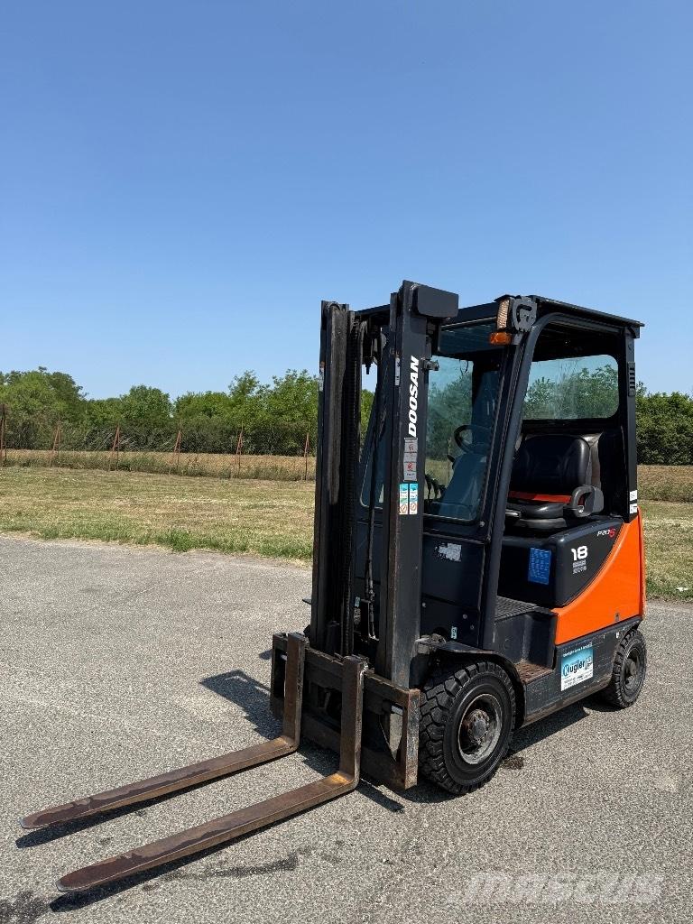 Doosan g185 5 Chariots GPL