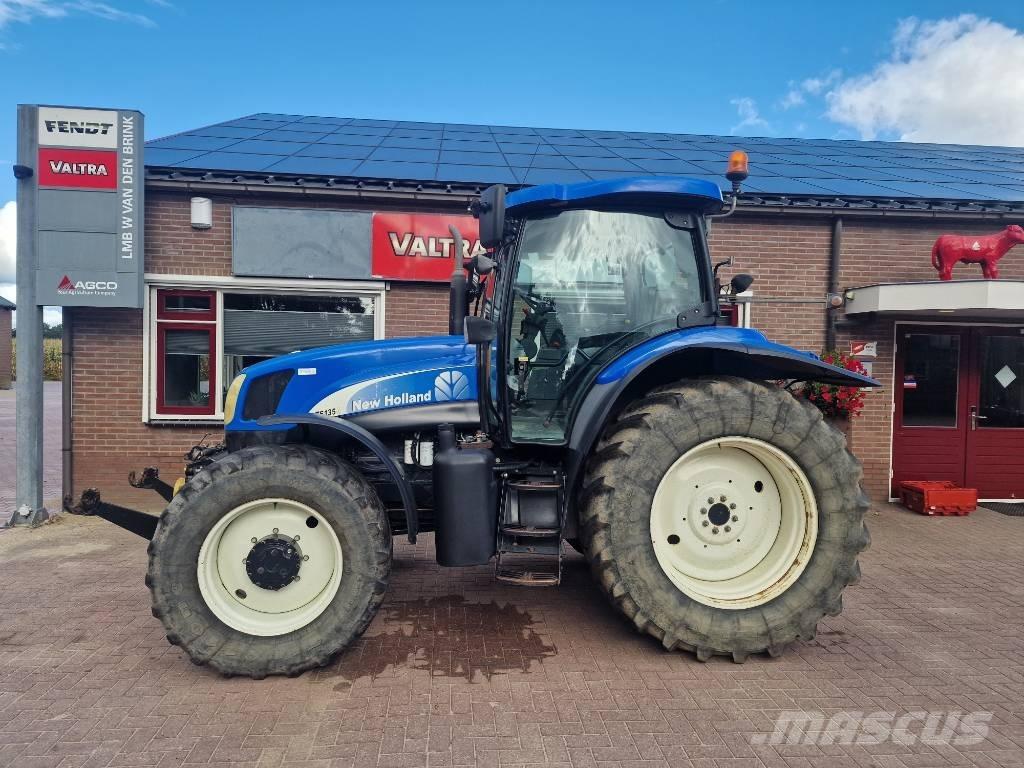 New Holland TS 135 A Tracteur