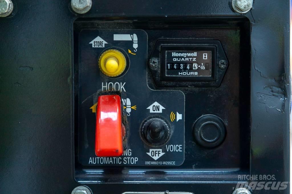 Unic URW-295-WBE Mini grue