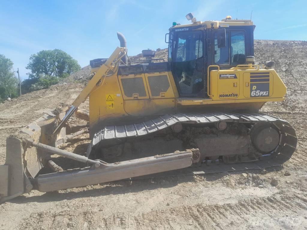 Komatsu D65PXi-18 Bouteurs sur chenilles