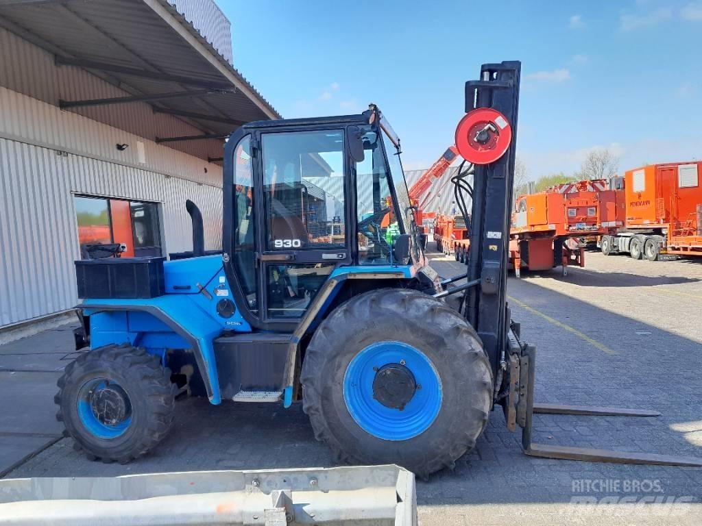 JCB 930-4/55 Chariot tout terrain