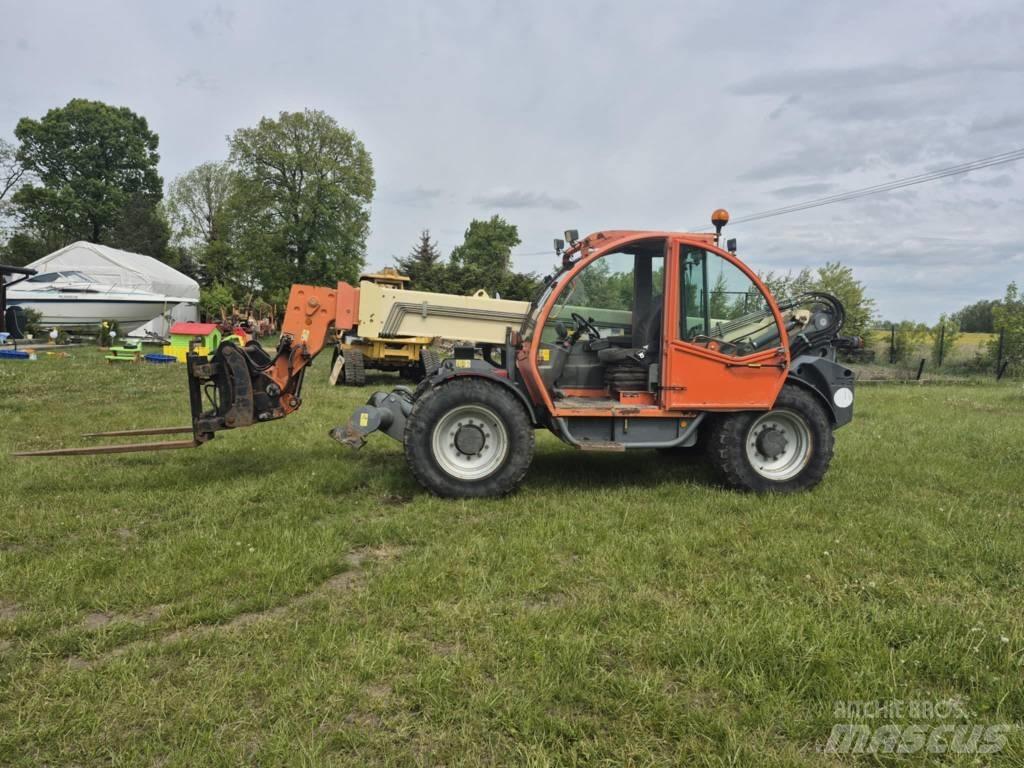 JLG 4013 Chargeuse télescopique sur pneus