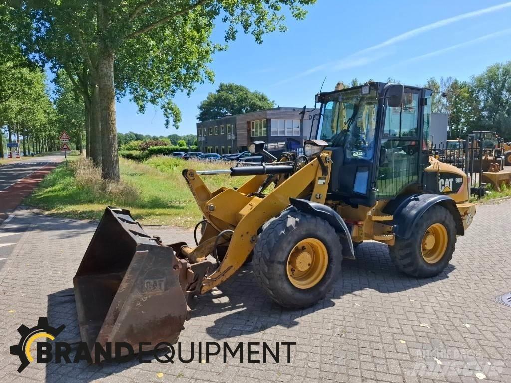 CAT 908H Chargeuse sur pneus