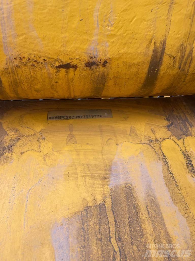 Komatsu PC210-10MO Pelle sur chenilles