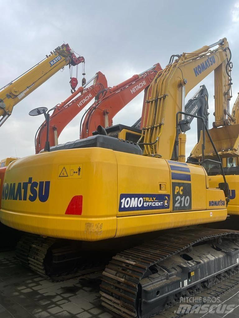 Komatsu PC210-10MO Pelle sur chenilles